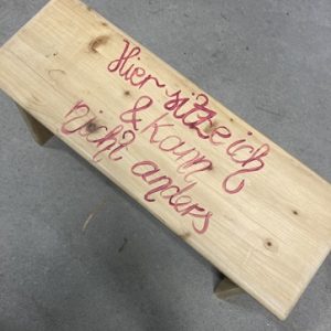 Taizé - Klo - Hocker